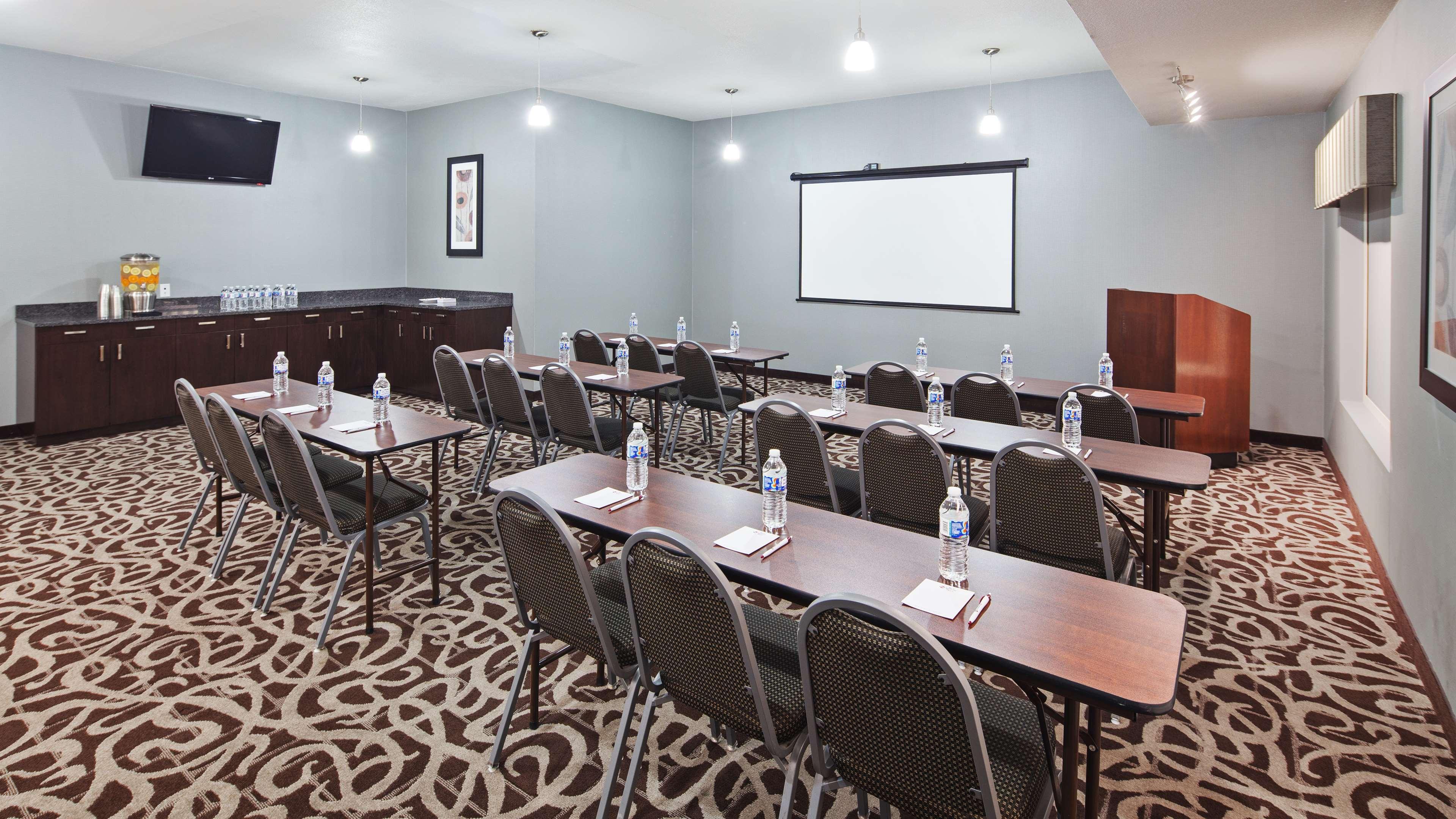 Best Western Plus Austin Airport Inn & Suites Ngoại thất bức ảnh