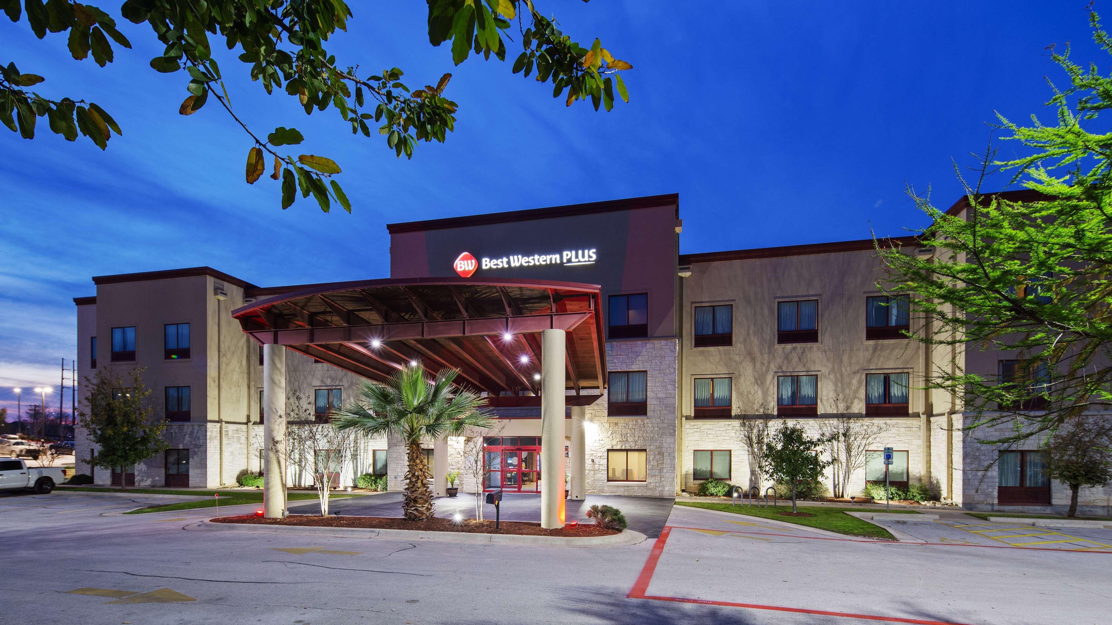Best Western Plus Austin Airport Inn & Suites Ngoại thất bức ảnh